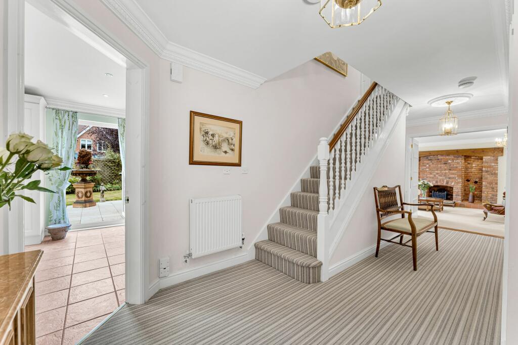 Additional property image - Spacious, 5 Bedroom home near the Whitegate Way