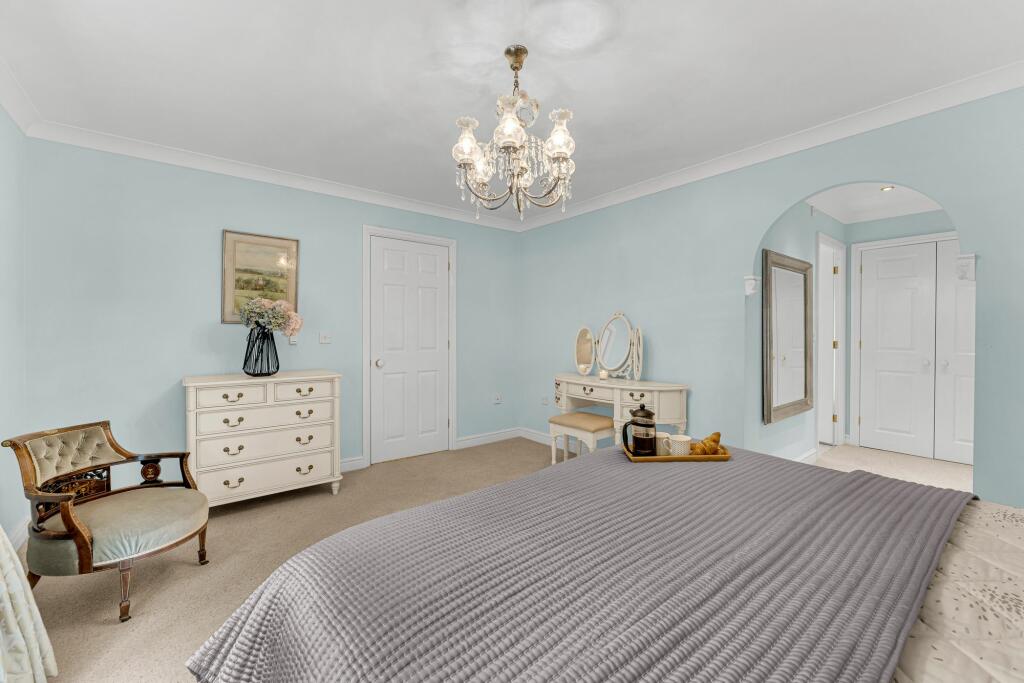Additional property image - Spacious, 5 Bedroom home near the Whitegate Way