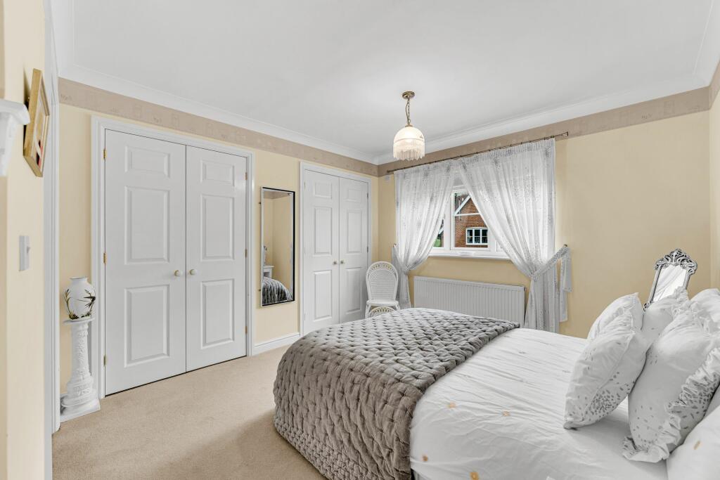 Additional property image - Spacious, 5 Bedroom home near the Whitegate Way