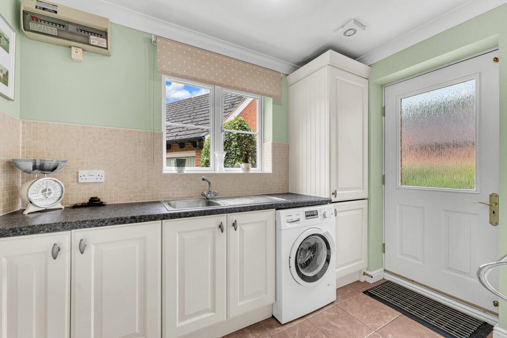 Additional property image - Spacious, 5 Bedroom home near the Whitegate Way