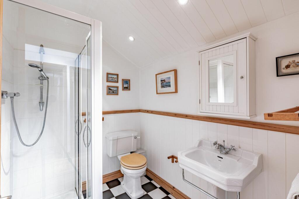 Additional property image - Stunning views of Beeston Castle with a detached annexe