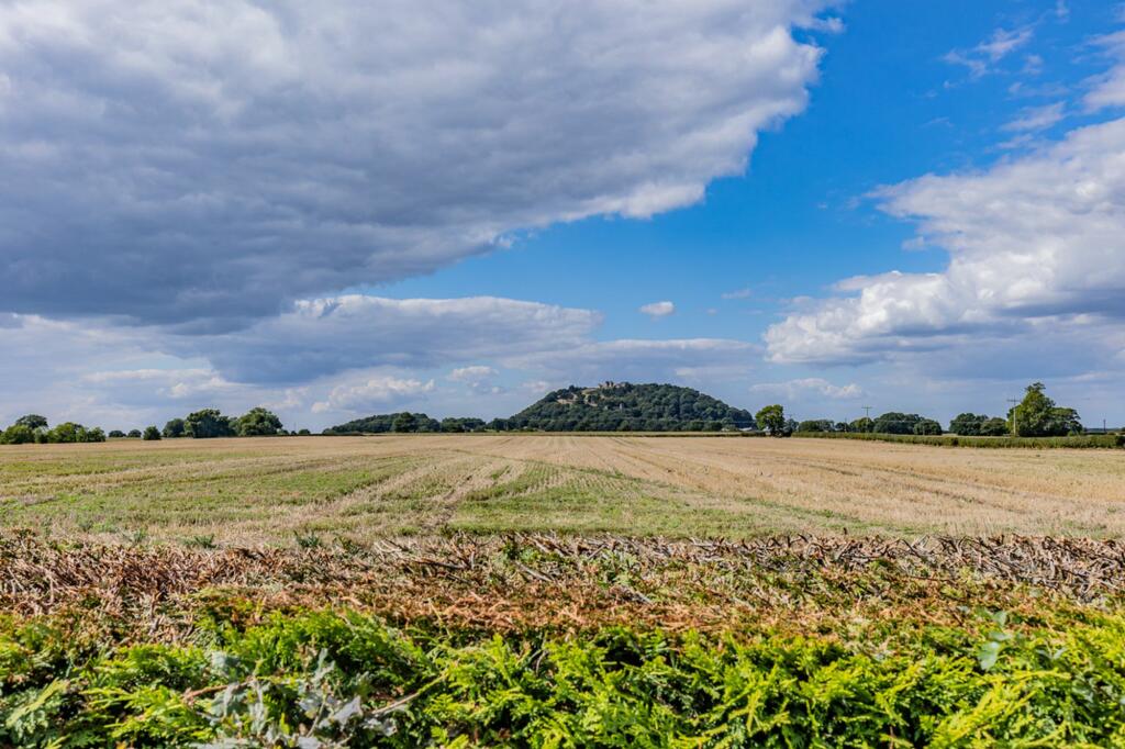 Additional property image - Stunning views of Beeston Castle with a detached annexe