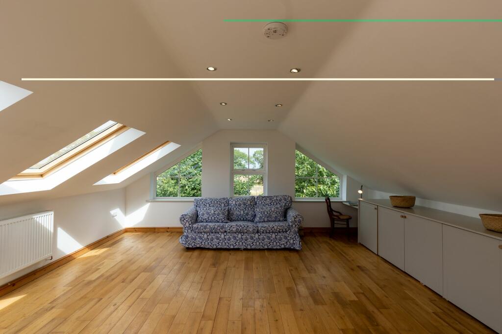 Additional property image - Stunning views of Beeston Castle with a detached annexe
