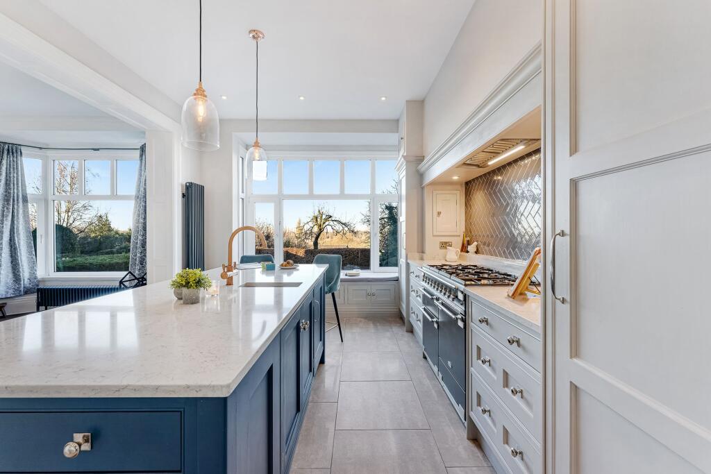 Additional property image - Beautifully Presented And Spacious Edwardian Home Near Hartford