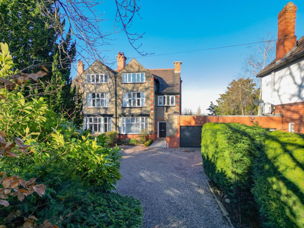 Additional property image - Beautifully Presented And Spacious Edwardian Home Near Hartford