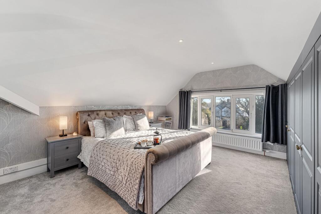 Additional property image - Beautifully Presented And Spacious Edwardian Home Near Hartford