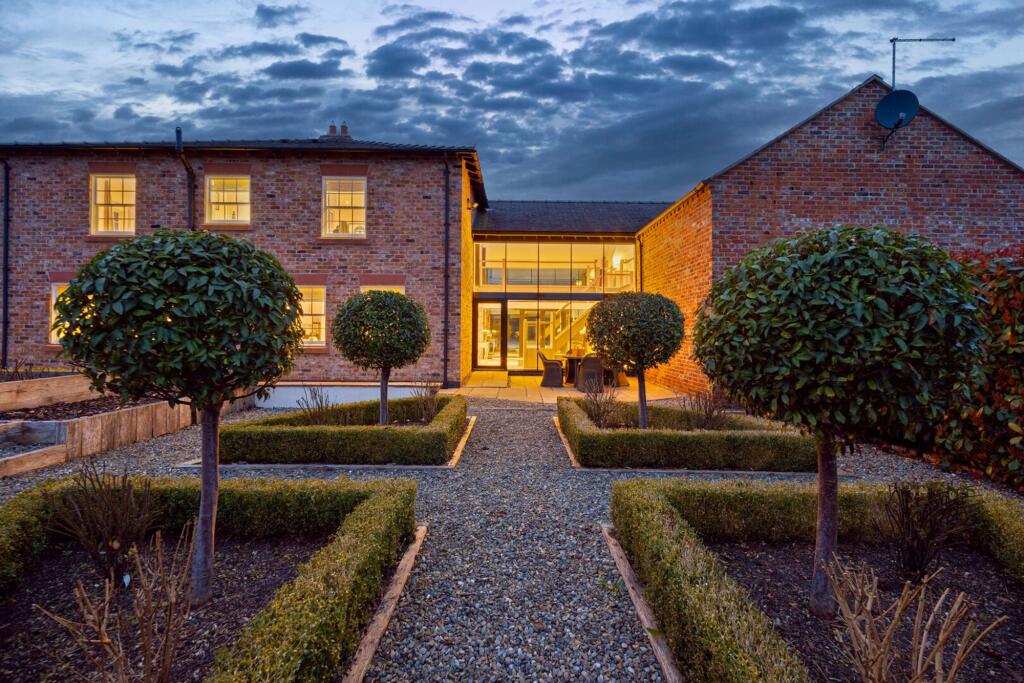 Main image of property: Broomhill House Farm, Irons Lane Great Barrow, Chester, CH3 7LX