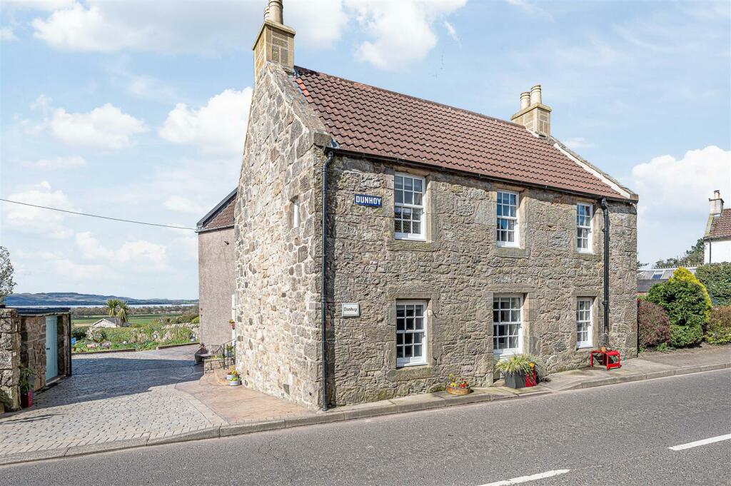 4 bedroom cottage for sale in Dunhoy, Main Street, Kinnesswood,, KY13