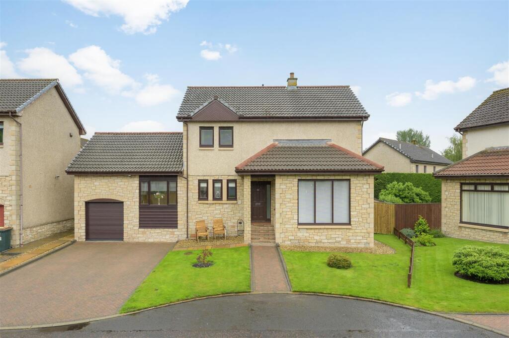 Main image of property: 26 Sandport Gait, Kinross