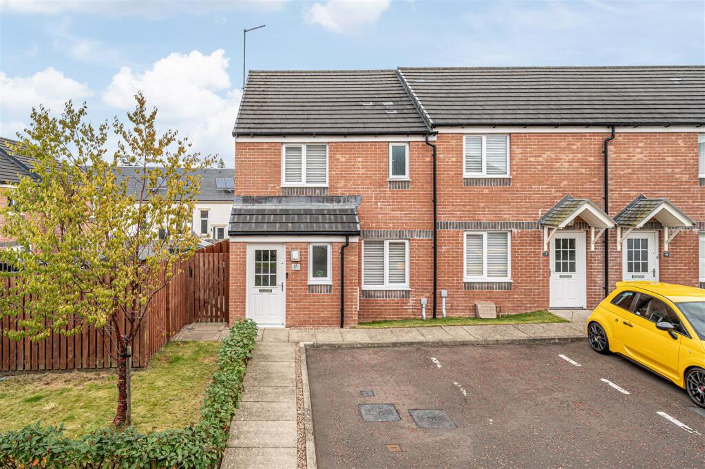 Main image of property: 15 Muirhead Crescent, Kinross