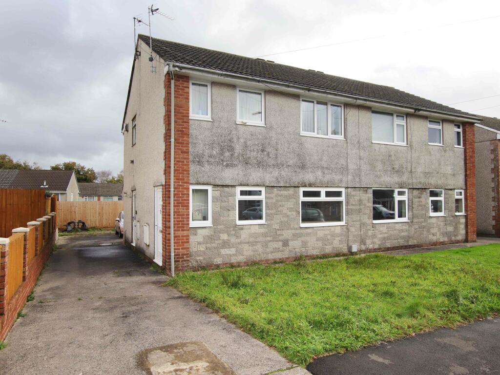 1 bedroom flat for sale in Milton Close, Beddau, CF38 2TN, CF38