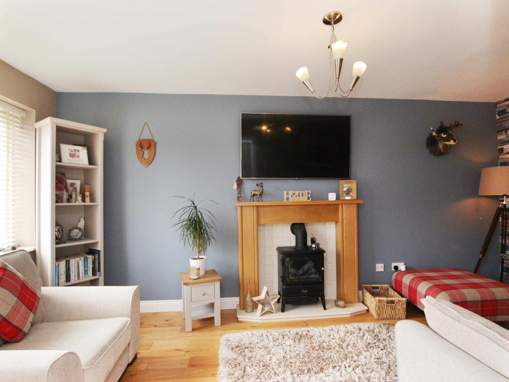 Additional property image - Graig Y Mynydd, Gelliseren, Tonyrefail, CF39 8FD