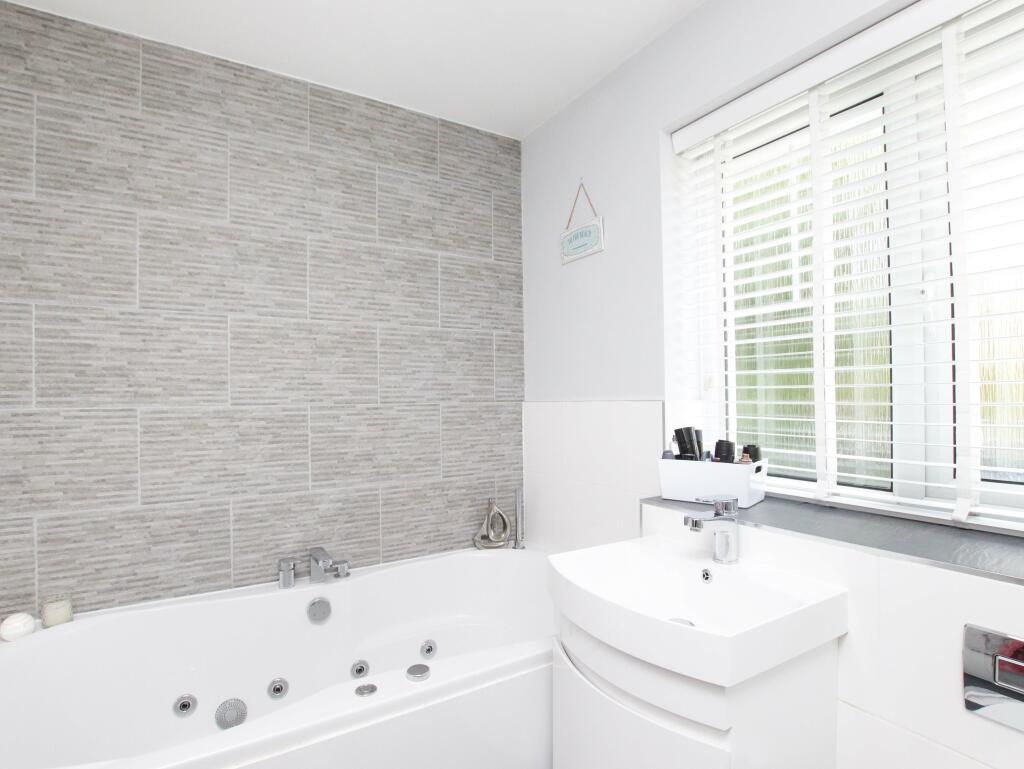 Additional property image - Graig Y Mynydd, Gelliseren, Tonyrefail, CF39 8FD