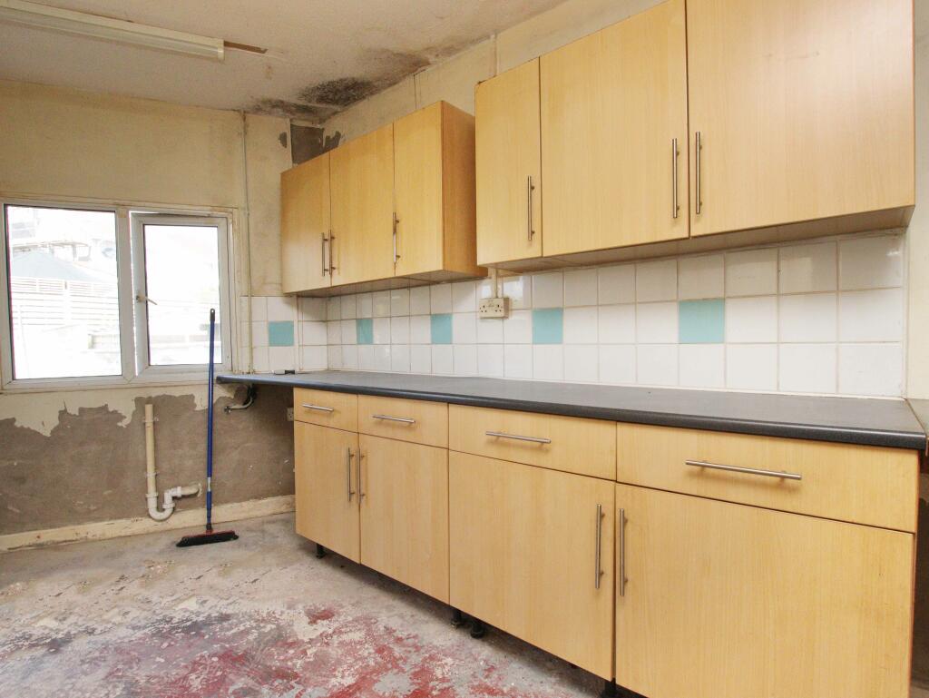 Additional property image - Heol Cawrdaf, Beddau CF38 2SL