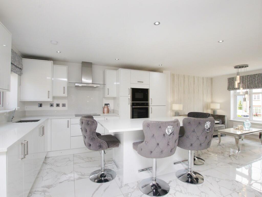 Additional property image - Highfields, Tonyrefail, CF39 8GA
