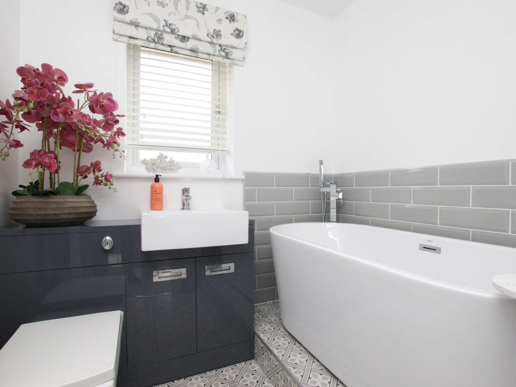 Additional property image - Highfields, Tonyrefail, CF39 8GA