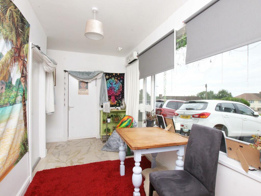 Additional property image - Brynamlwg, Pontyclun, CF72 9AU