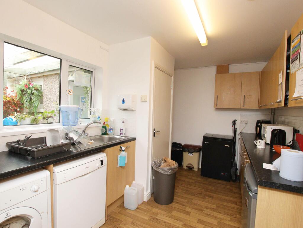 Additional property image - Brynamlwg, Pontyclun, CF72 9AU
