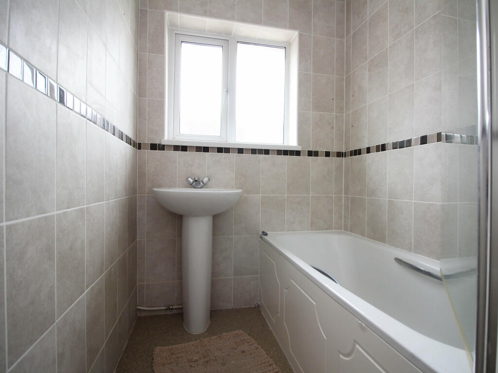 Additional property image - Brynamlwg, Pontyclun, CF72 9AU