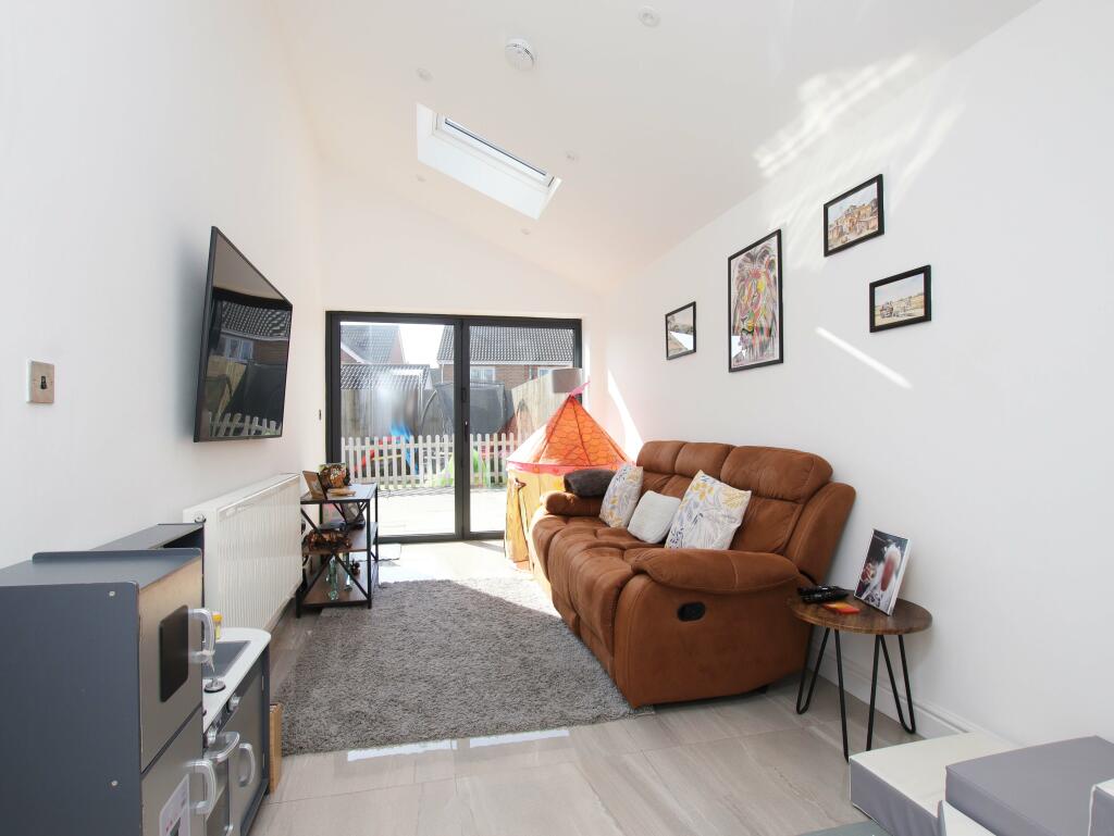 Additional property image - Coed Mieri, Tyla Garw, Pontyclun CF72 9UW