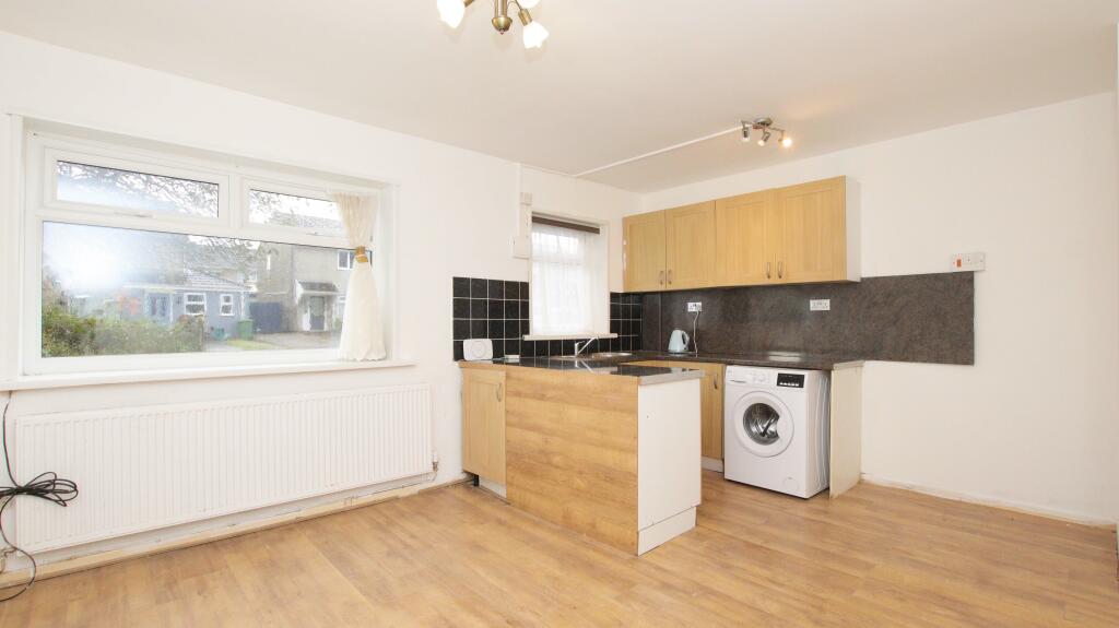 Additional property image - Cynan Close, Beddau, CF38 2TL