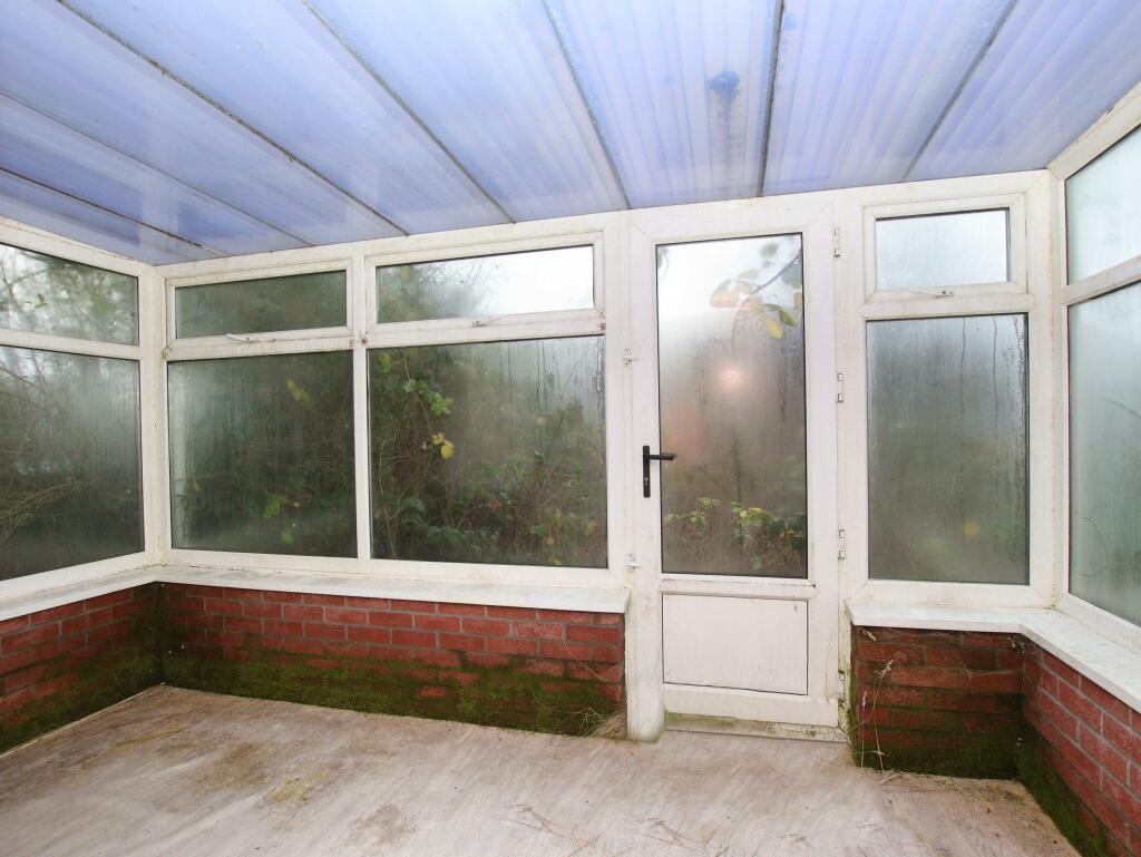 Additional property image - Glandwr Terrace, Tonypandy, CF40 2HU
