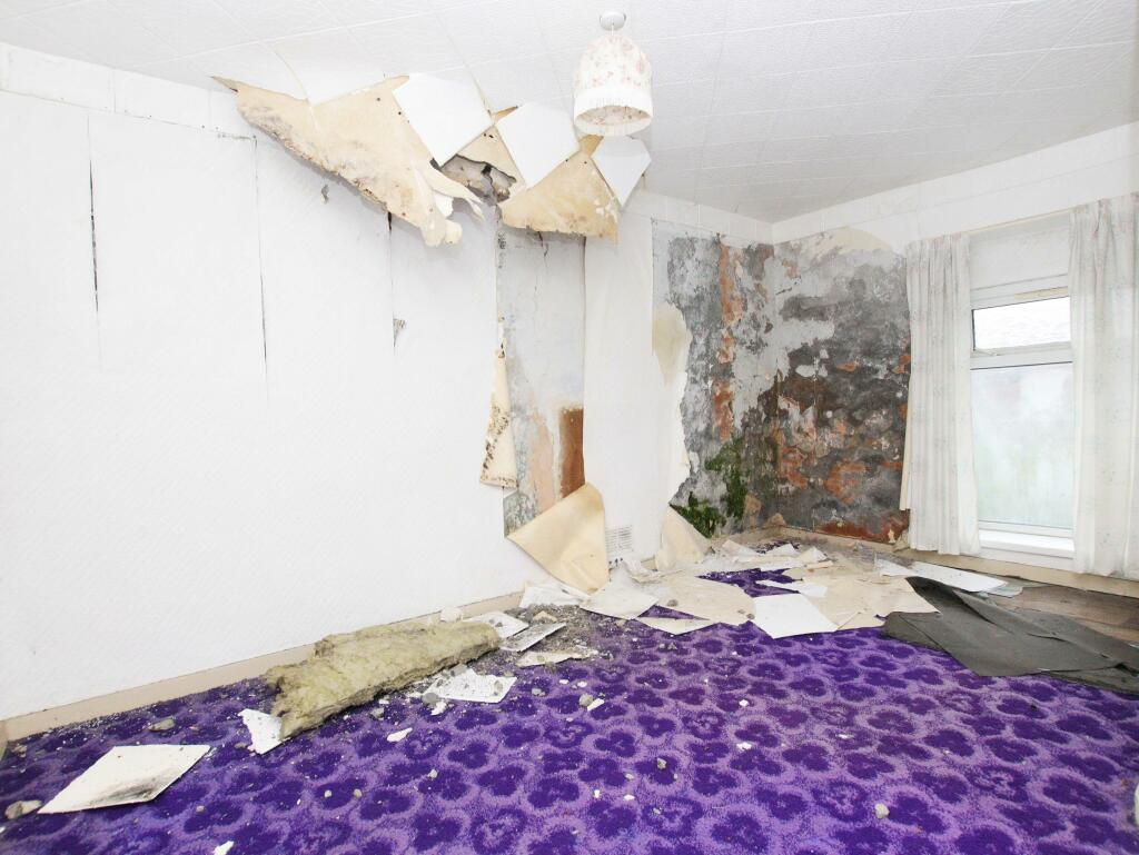 Additional property image - Glandwr Terrace, Tonypandy, CF40 2HU