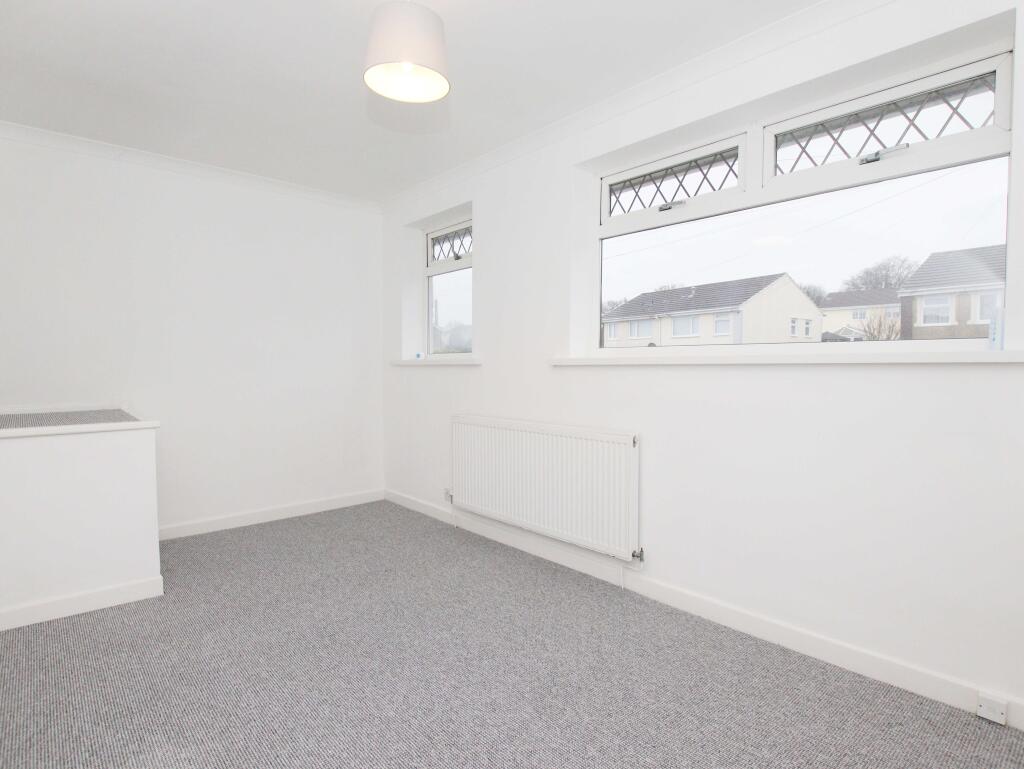 Additional property image - Cwrt Y Goedwig, Llantwit Fadre, CF38 2RG