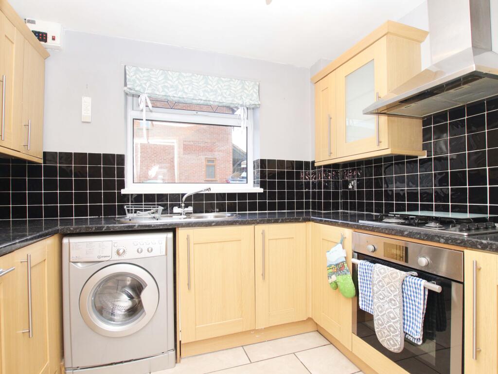 Additional property image - Tylcha Ganol, Tonyrefail, CF39 8BX