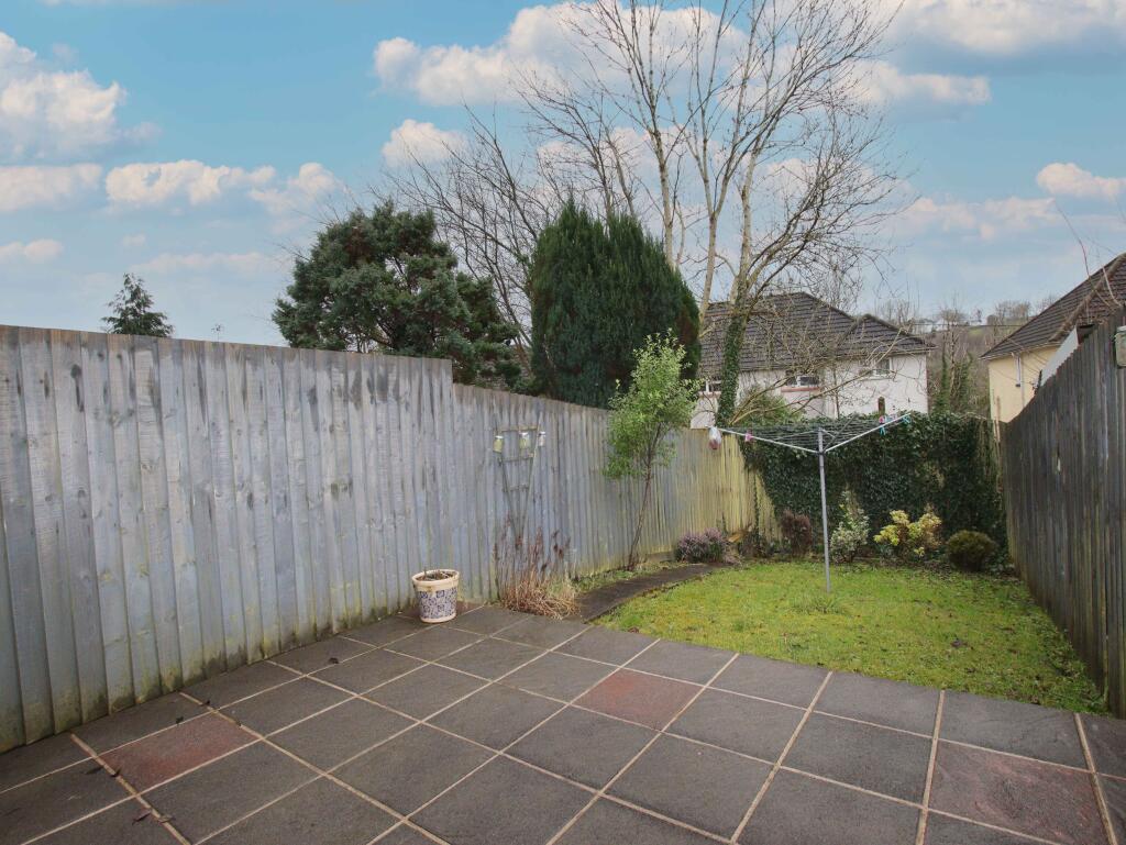 Additional property image - Tylcha Ganol, Tonyrefail, CF39 8BX