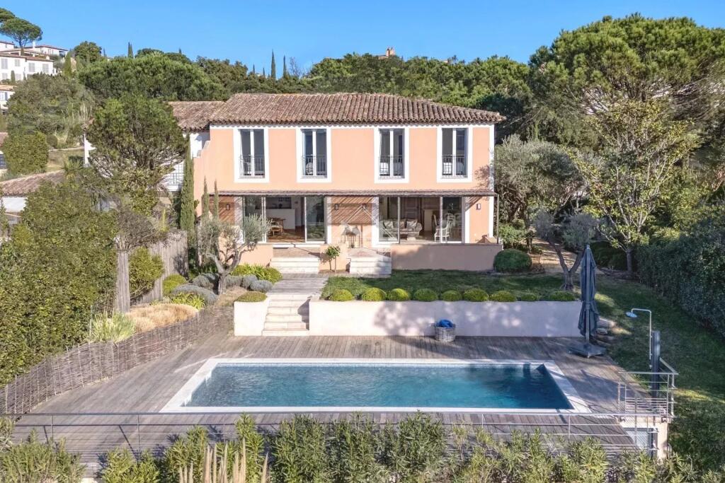 Main image of property: Provence-Alps-Cote d`Azur, Var, Gassin