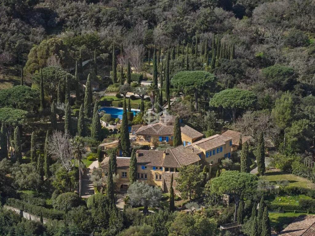 Main image of property: Provence-Alps-Cote d`Azur, Var, Ramatuelle