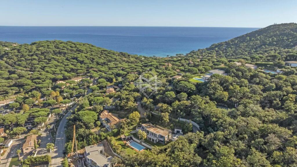 Main image of property: Provence-Alps-Cote d`Azur, Var, Ramatuelle