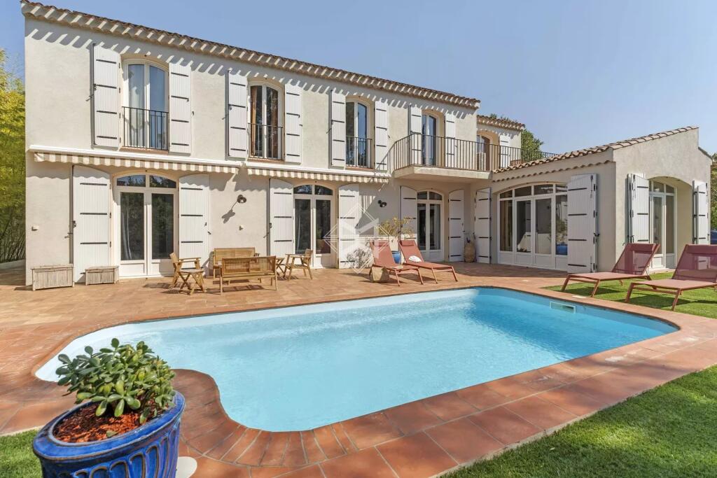 Main image of property: Provence-Alps-Cote d`Azur, Var, Toulon