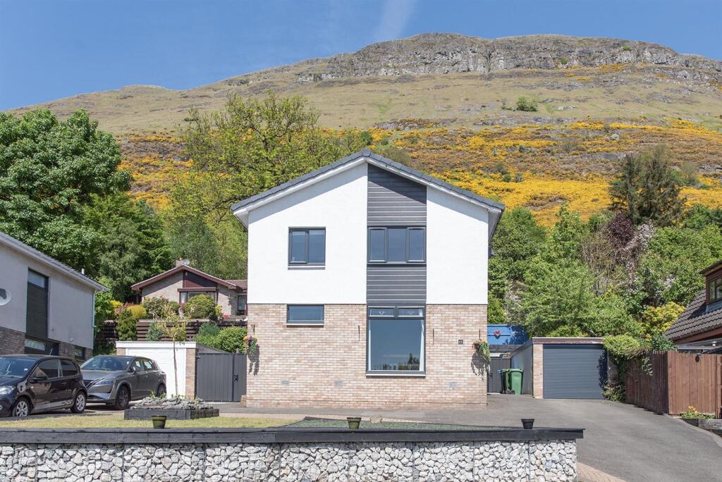 Main image of property: 43 Torry Drive, Alva FK12 5NQ