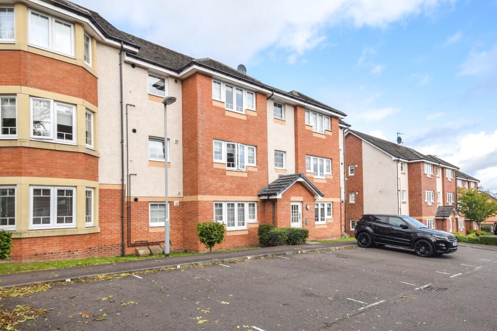 2 bedroom flat for sale in Cooper Crescent, Ferniegair, Hamilton, ML3