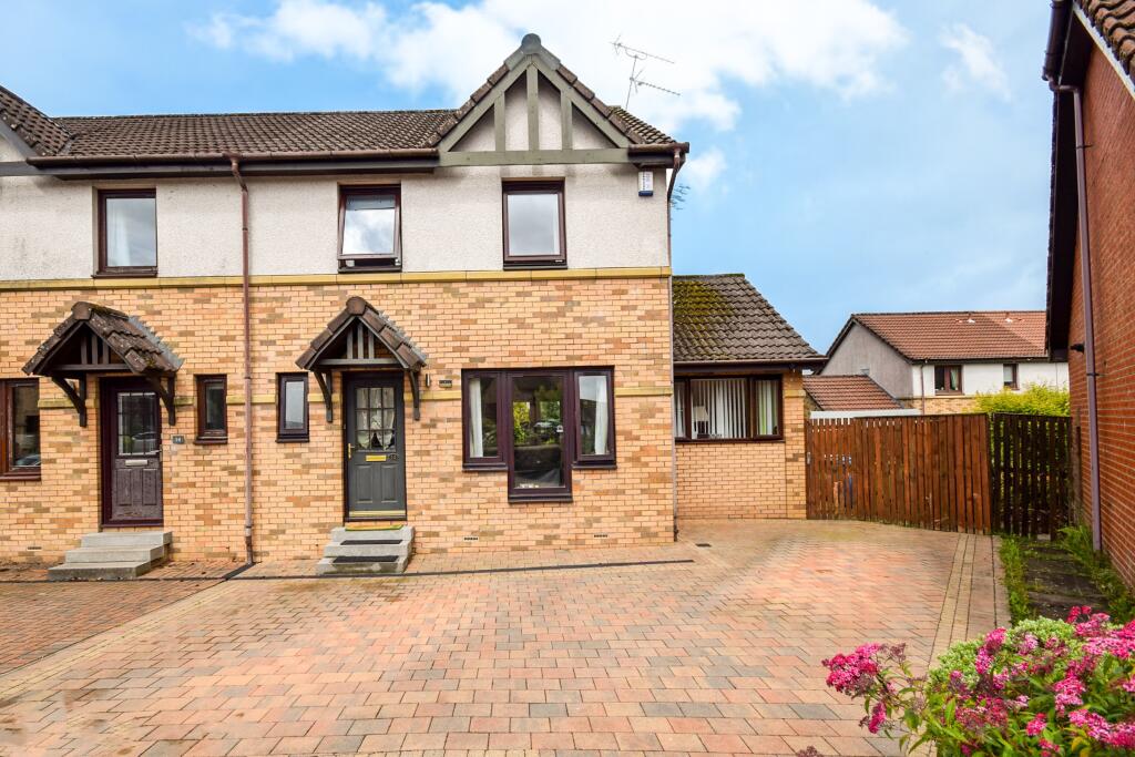 4 bedroom semidetached house for sale in Bankfoot Place, Newton Mearns