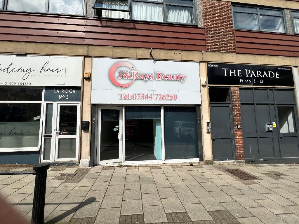 Shop for rent in 5 Potter Street, Worksop, Nottinghamshire, S80