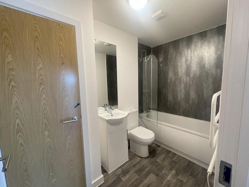 Main image of property: 18 Burton Lodge, Highclere Drive, Nottingham, Nottinghamshire, NG4