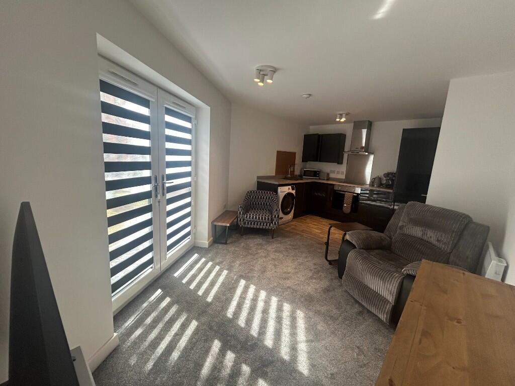 Main image of property: 6 Burton Lodge, Highclere Dr, Nottingham, Nottinghamshire, NG4