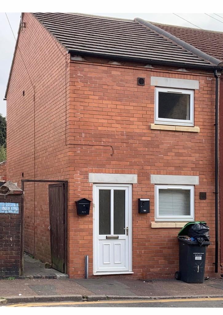 Main image of property: 2B St. Michaels Street, Sutton-In-Ashfield, Nottinghamshire, NG17