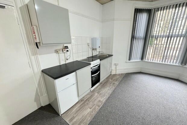 1 bedroom flat for rent in Oakfield Street Cardiff, CF24