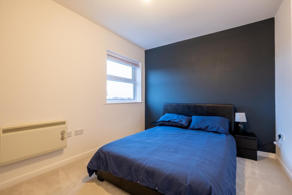 Additional property image - 16 Harvon Garth, Rugby
