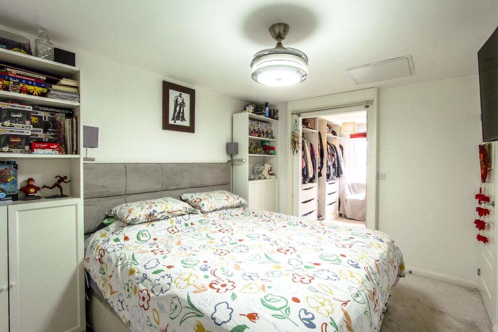 Additional property image - 68 Shackleton Road, Yeovil