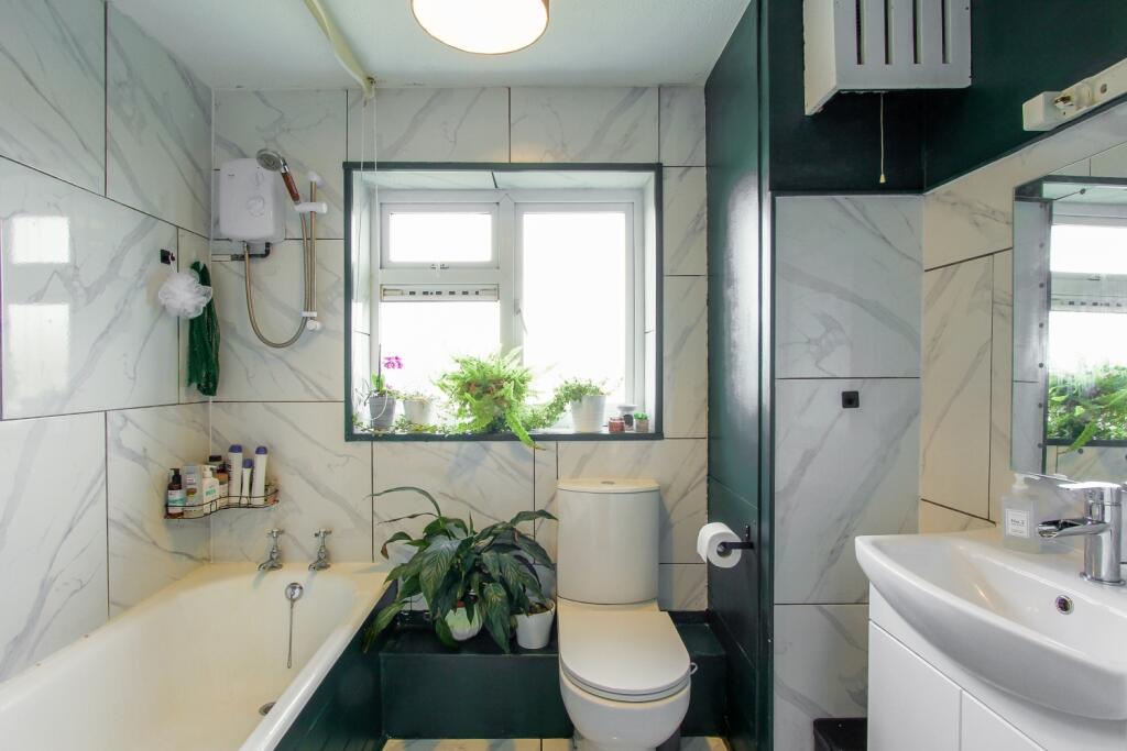 Additional property image - 18 HIGHER BULLEN, BARWICK, YEOVIL