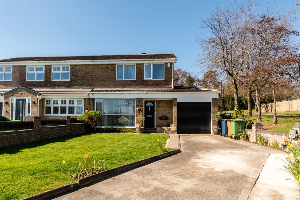3 bedroom semi-detached house