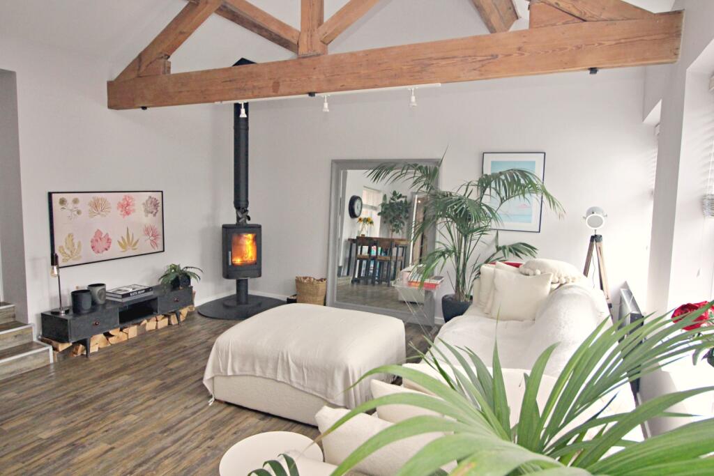 2 bedroom penthouse for sale in Apartment 13 Holden Vale House