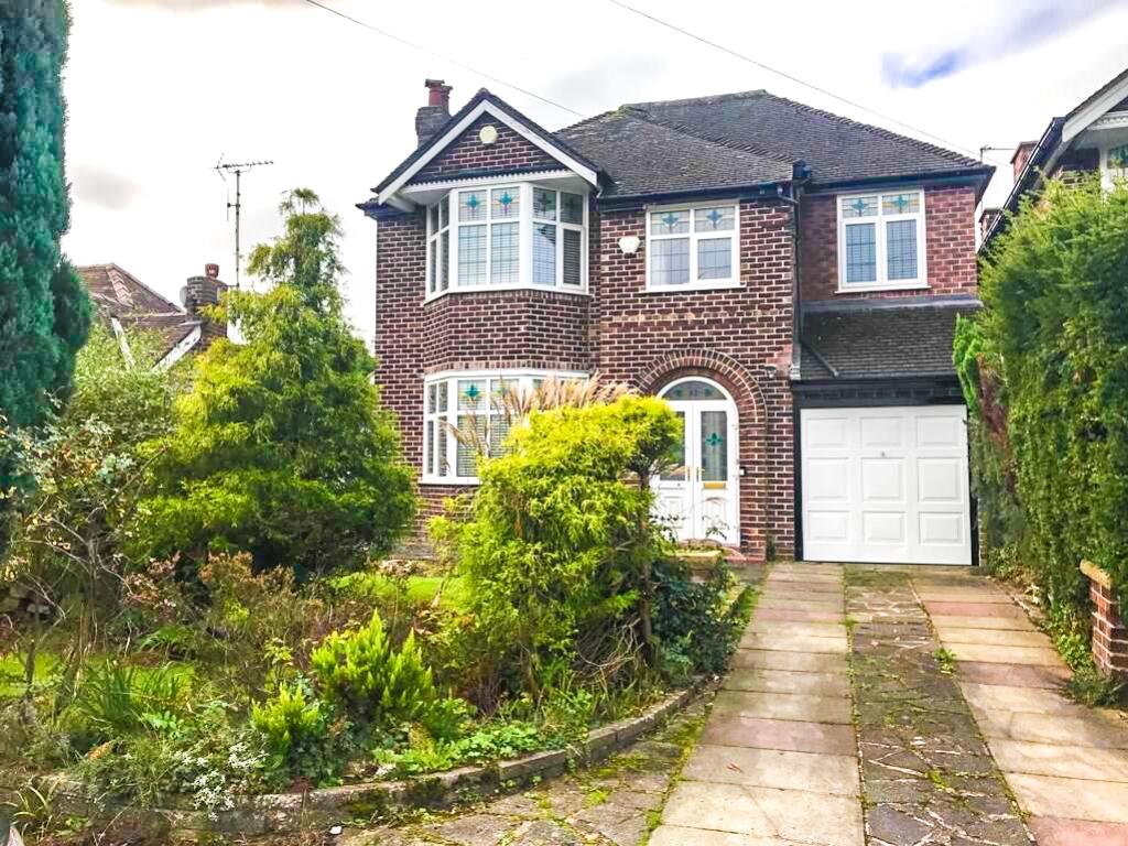 4 bedroom detached house for sale in Brereton Road, Handforth, Wilmslow