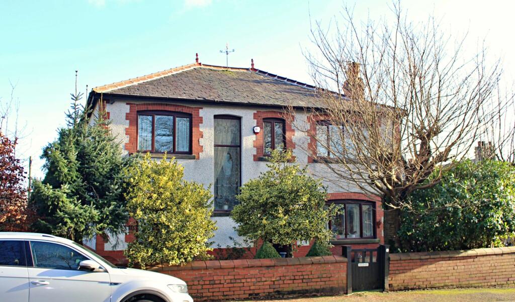 4 bedroom detached house for sale in 48 Helmshore Road, Haslingden