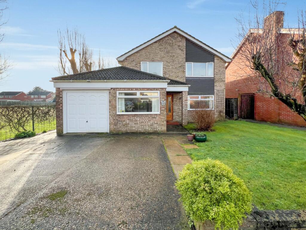 4 bedroom detached house for sale in Spruce Way, Formby, Liverpool